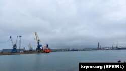 Иностранное судно в порту Керчи, 9 апреля 2023 года